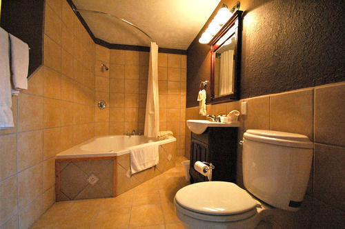 Hitching Horse Inn Pierre Exteriér fotografie